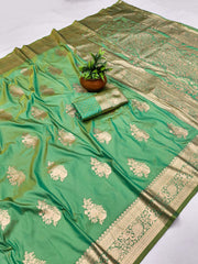 Beautiful Traditional Banarasi Rich Pallu & Border Saree