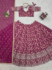 Royal Festive Lehenga Set With Golden Border Dupatta