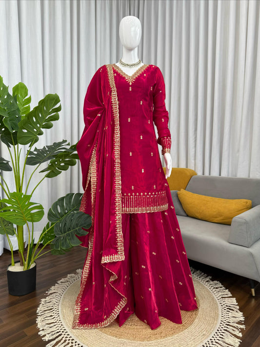 Elegant Ethnic Jimmy choo Thread With Sequence Work Suit