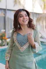 Stylish Salasa Fabric with Mirror & Lace work Co-ord Set With Batwa