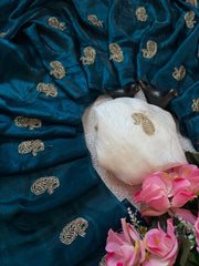 Beautiful Fendy Chiffon Silk Siroski & Val Moti Heart Cutwork Border Saree