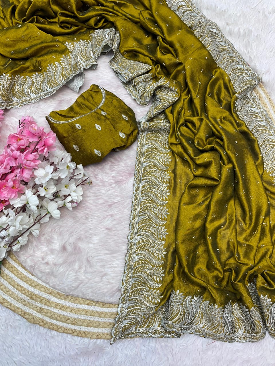 Party-wear Soft Vichitra Blooming With Beautiful Embroidery Zari Work Saree