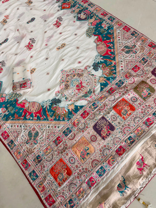 Beautiful Luxurious Pachmina Dyed Vantara Piping Saree
