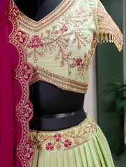 Royal Perfect Blend Of Sparkle & traditional Start Georgette Lehenga Choli
