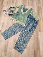 Stylish Salasa Fabric with Mirror & Lace work Co-ord Set With Batwa