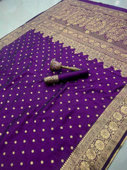 Beautiful Heavy  Banarasi Silk Gold Zari Weaving Saree