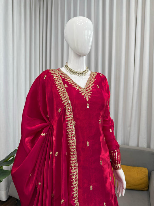 Elegant Ethnic Jimmy choo Thread With Sequence Work Suit
