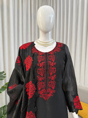 Beautiful Party-wear Fendy Silk Thread Work Salwar Suit