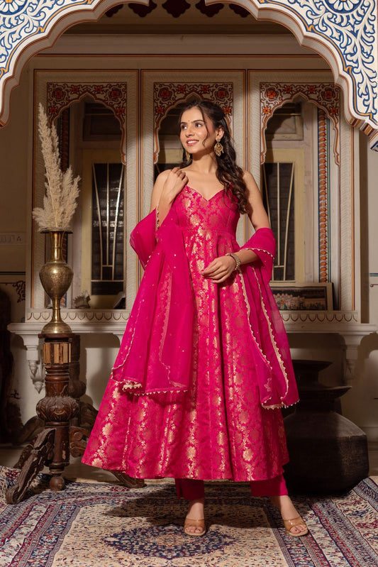 Beautiful Pink Jacquard Silk Gown