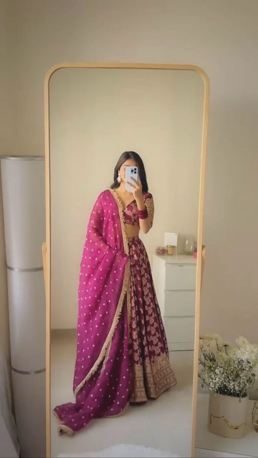 Royal Festive Lehenga Set With Golden Border Dupatta