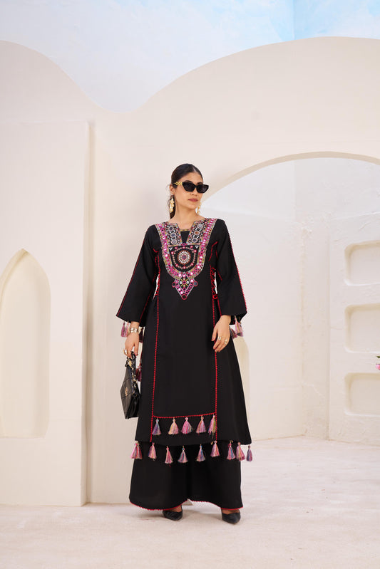 Girly Stylish Thread & Real Mirror With Tassels & Fancy Lace Co-Ord Set