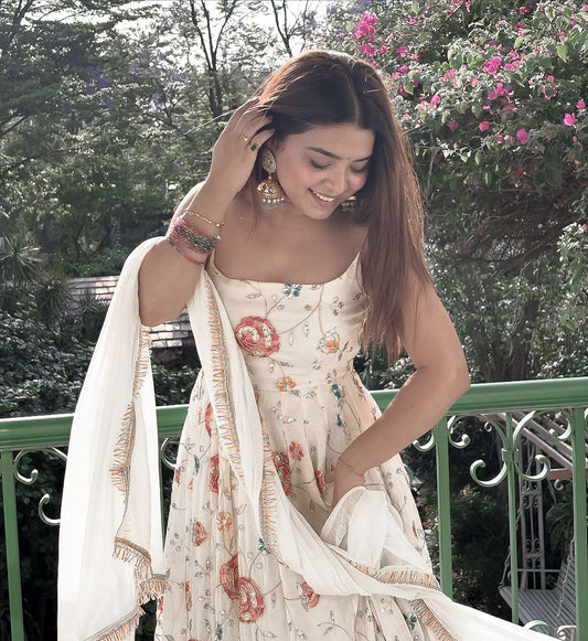 Elegant Georgette Thread With Sequence Wrok Anarkali Gown