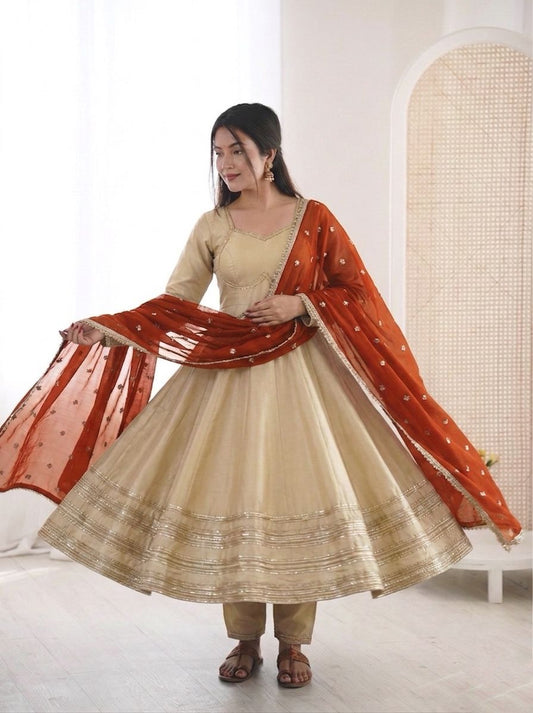 Beautiful Cosmos Gold Elegant Heavy Lace Work Designer Anarkali