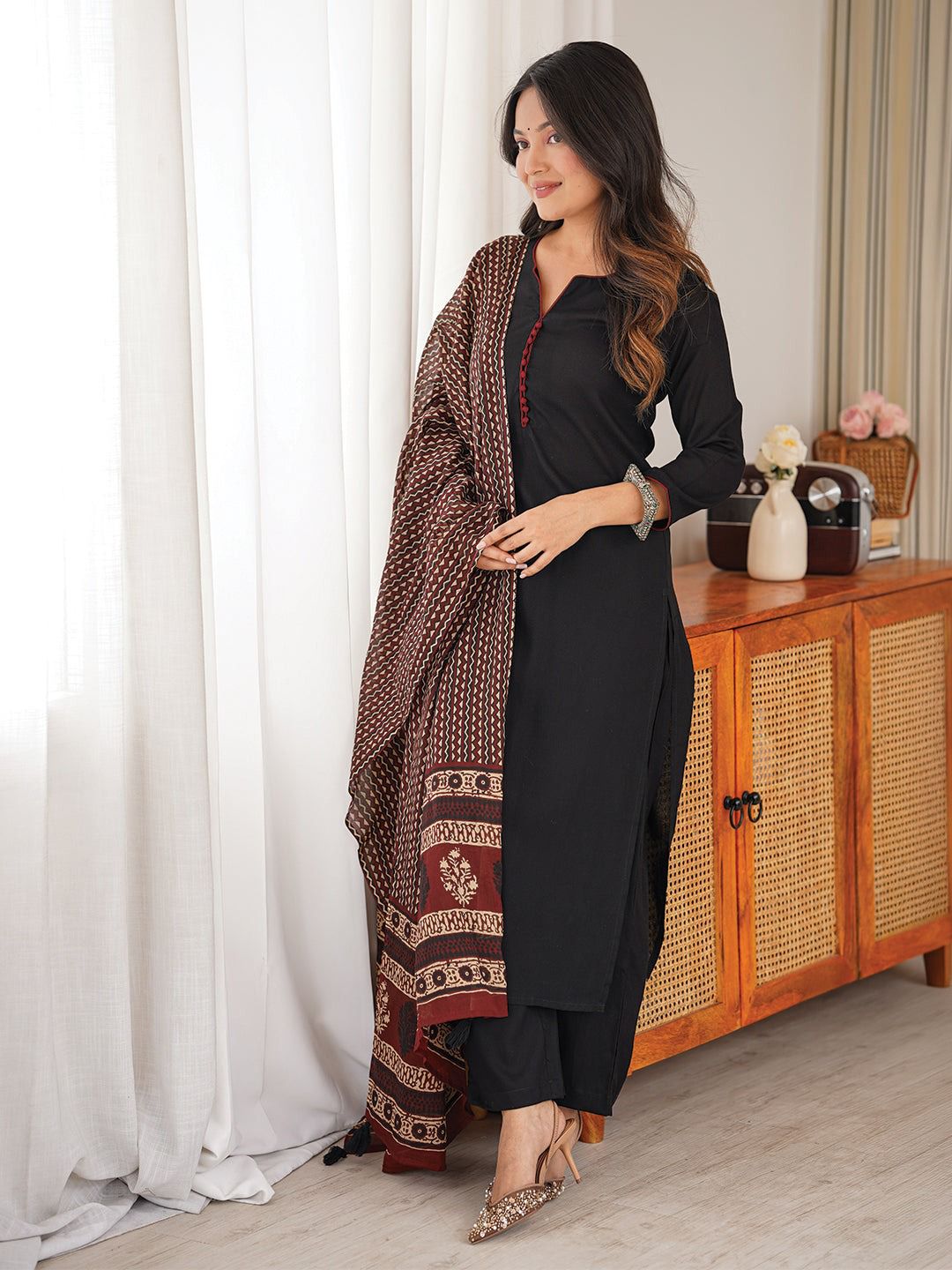 Beautiful Rayon Silk Kurti & Pant With Digital Printed Dupatta