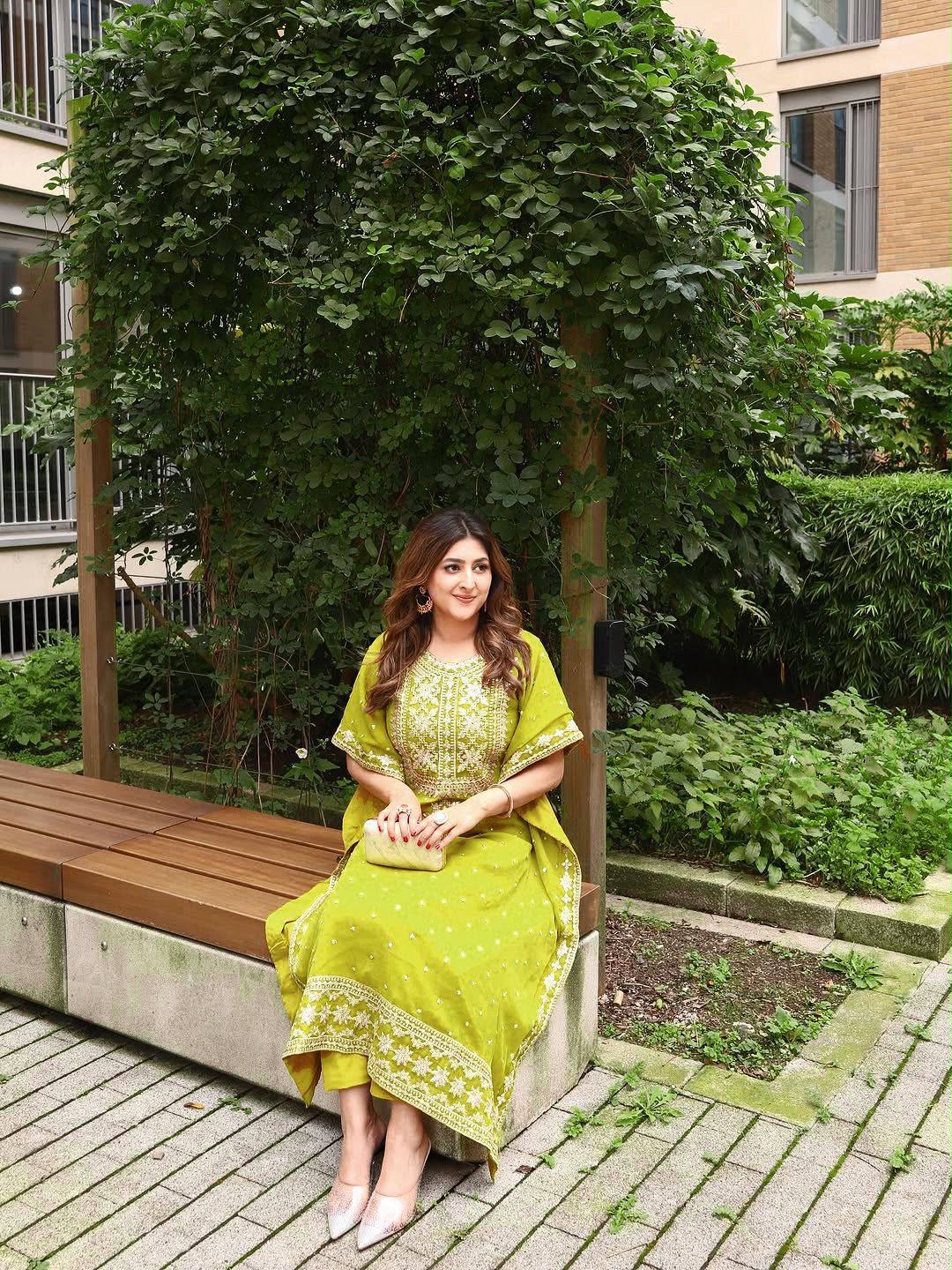 Trendy Georgette Sequence & Zari Embroidery Work Kuftan-Pant Set