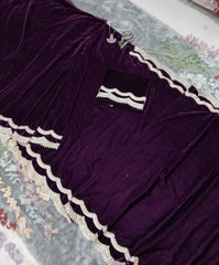 Beautiful Velvet Ready To Wear Saree