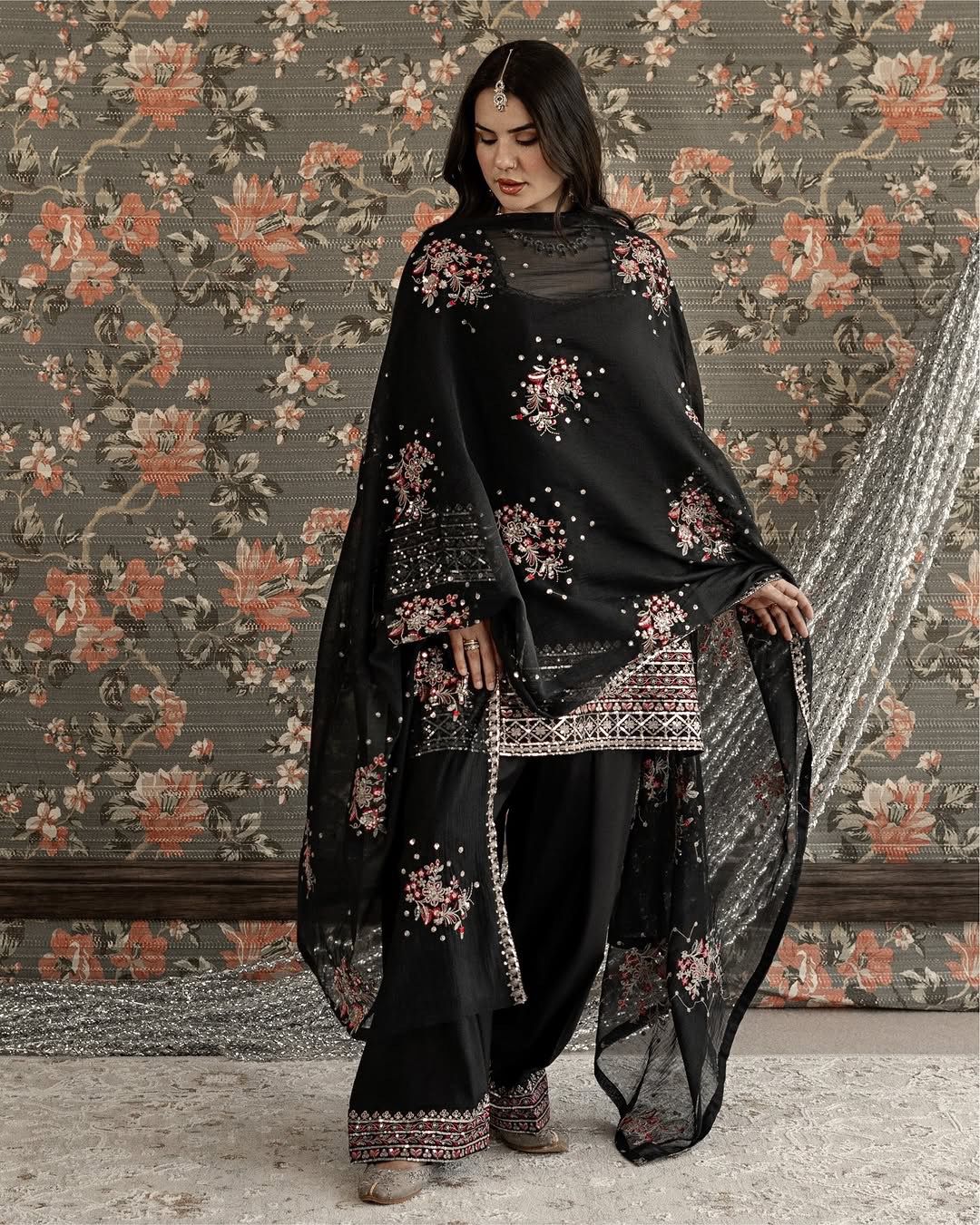 Beautiful Natural Crepe Thread With Sequence Work Suit