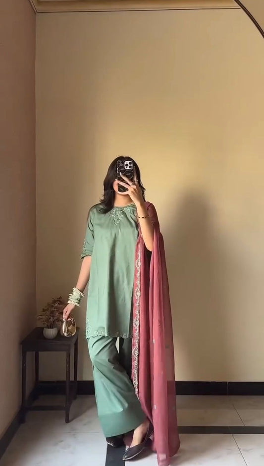 Party-wear Natural Crepe Thread Work Salwar Suit