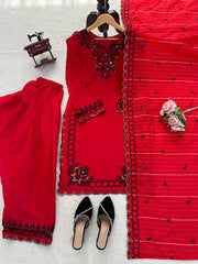 Beautiful Mull Chanderi Thread With Sequence Work Suit