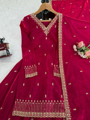 Elegant Ethnic Jimmy choo Thread With Sequence Work Suit