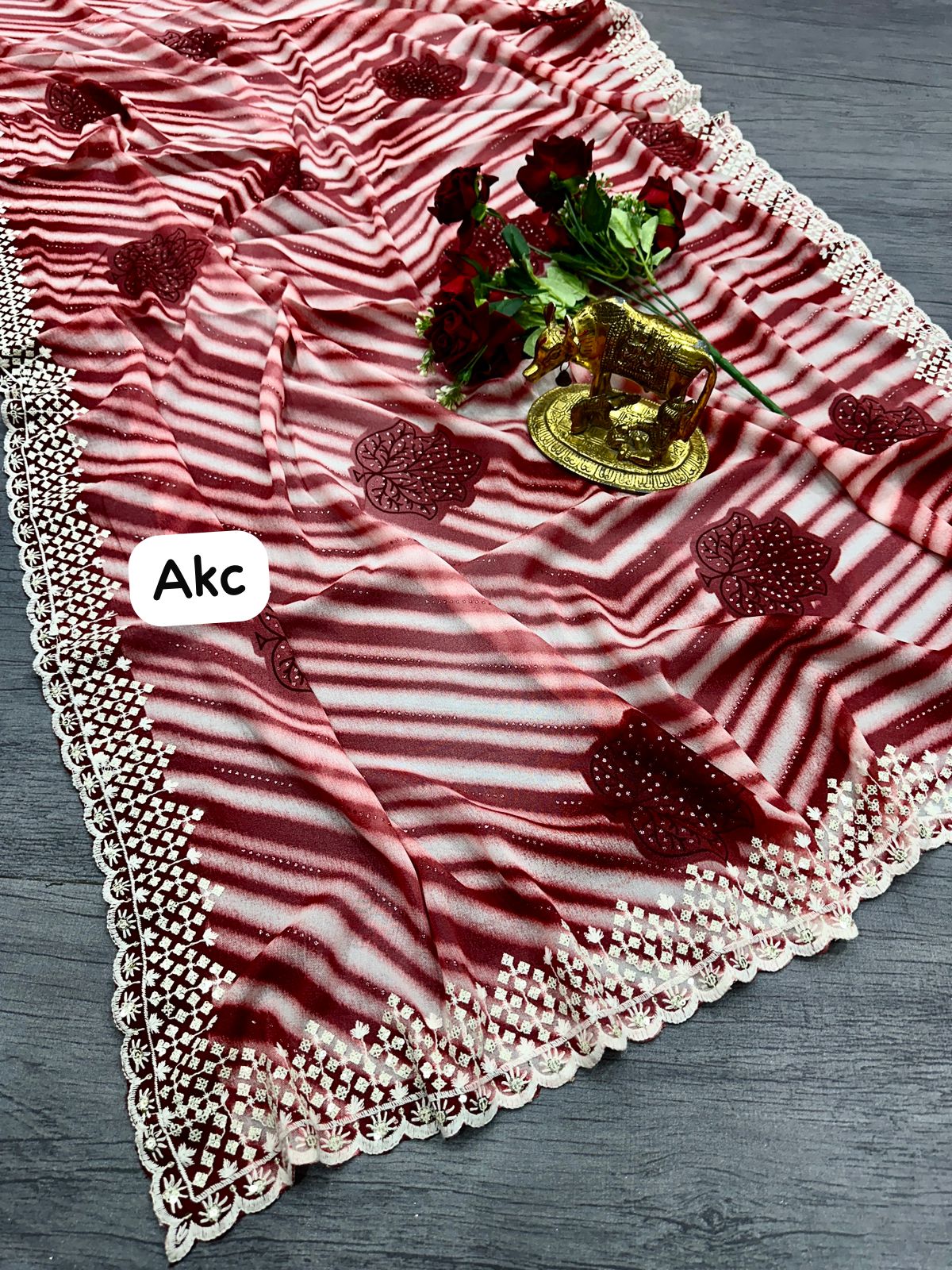 Beautiful Georgette Leheriya Unique Foil Printed Saree