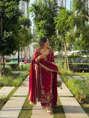 Festive Special Georgette Thread With Sequence Work Salwar Suit