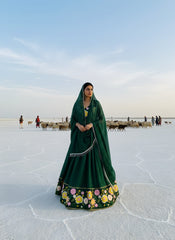 Stunning Traditional Artistry Georgette Crosek Thread & Embroidery Work Lehenga Choli